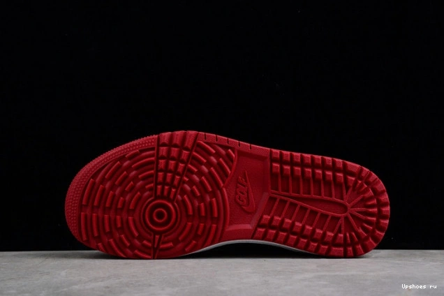 1 Jordan DD9315-600  Low  Chicago Retro Golf  0412